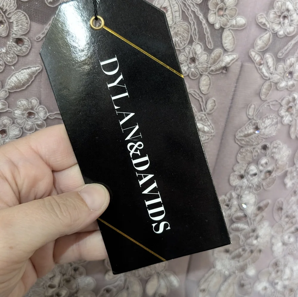 Lavender Lace Gown With Chiffon Skirt - Picture 5 of 6